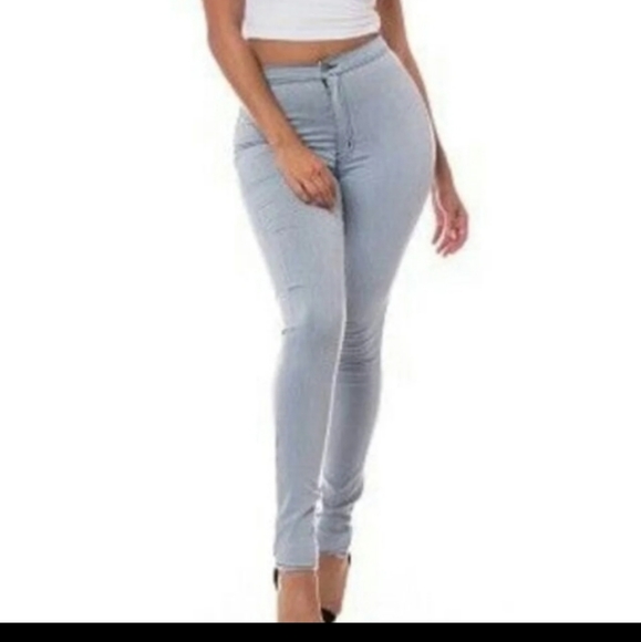 Aphrodite Jeans - Picture 1 of 8
